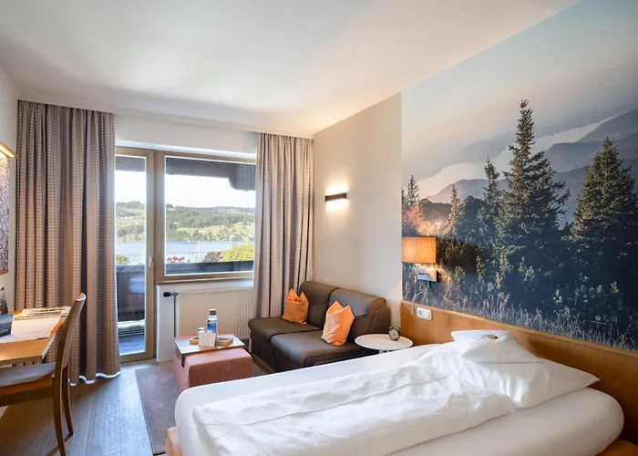 ホテル Seehotel Foettinger