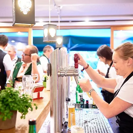 Szálloda Seehotel Foettinger Steinbach am Attersee