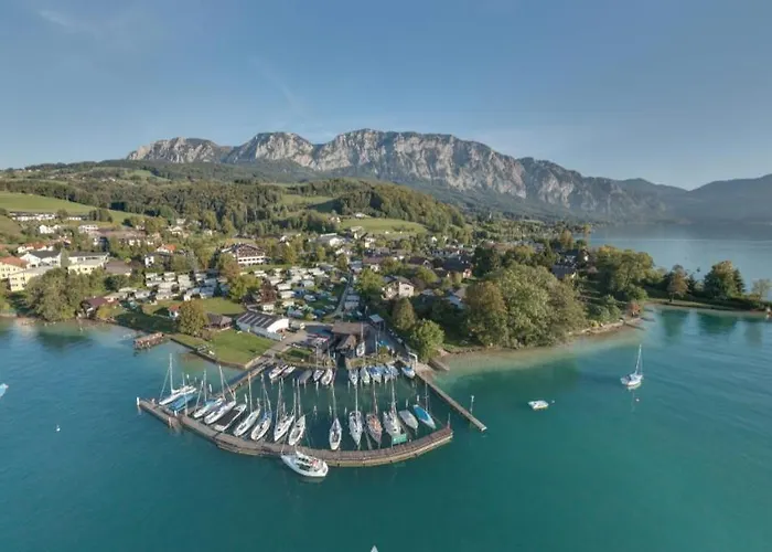 Seehotel Foettinger Steinbach am Attersee